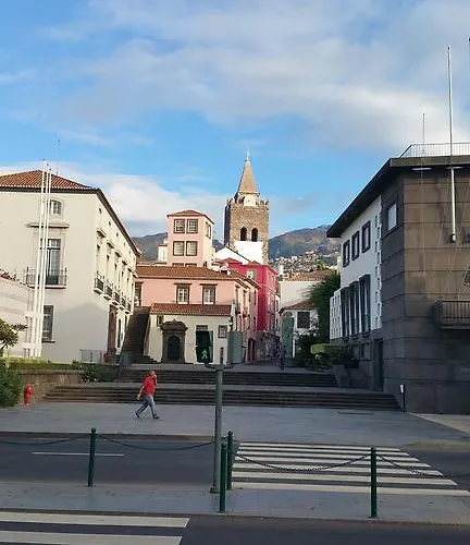 Edificio Charles 104 Фуншал
