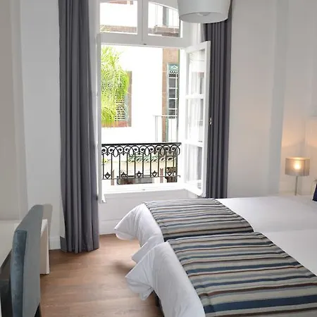 Edificio Charles 104 Appartement *