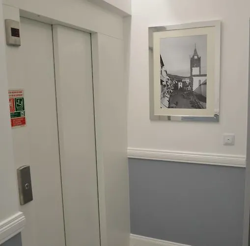 Edificio Charles 104