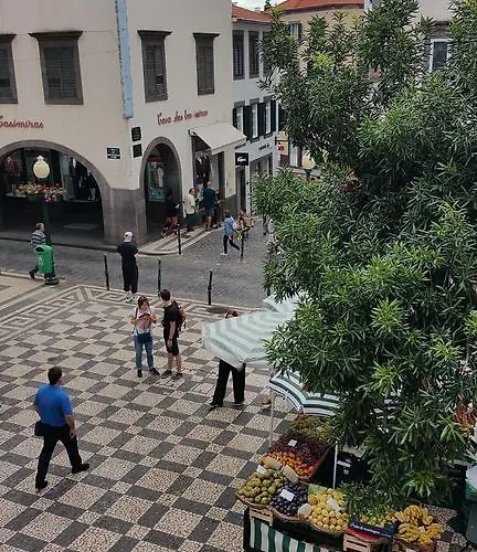Edificio Charles 104 Funchal (Madeira)
